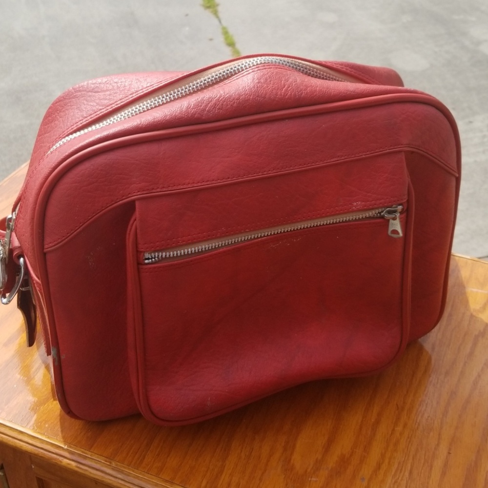 Escort Tourist Bag